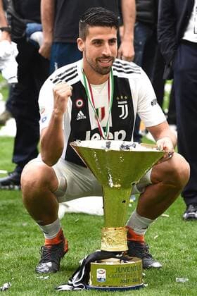 Themen der Woche - SPORT KW20 Bilder des Tages - SPORT Fußball, Juventus Turin feiert die Meisterschaft Mg Torino 19 05 2018 - campionato di calcio serie A Juventus-Hellas Verona foto Matteo Gribaudi Image nella foto: Sami Khedira 