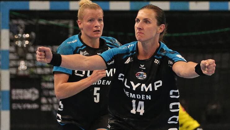19 05 2018 Germany Stuttgart Handball OLYMP Final4 Season 2017 2018 Semifinals SG BBM Bietigheim vs TuS Metzingen Carolina Kudlacz Gloc BBM cheers jubilation screams happy