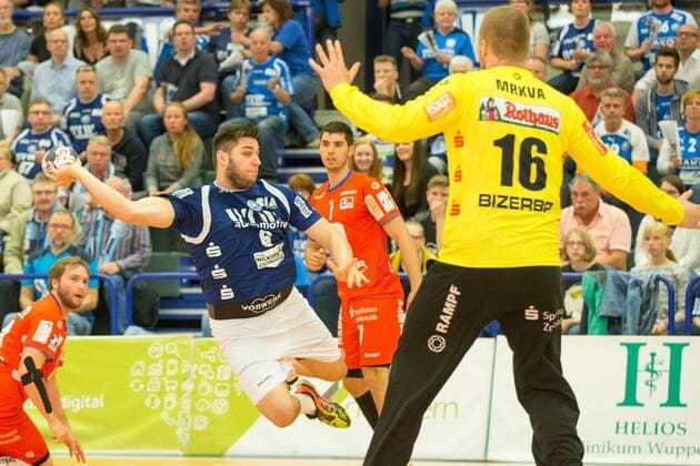 Leos Petrovsky 6 Bergischer HC scored against Tomas Mrkva 16 HBW Balingen Weilstetten Bergischer HC vs HBW Balingen Weilstetten Handball 2 Bundesliga 19 05 18 Solingen NRW Germany Klingenhalle Copyright: xcdnx