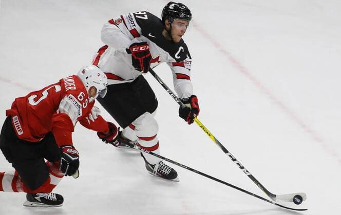 Ice hockey Eishockey - IIHF WC, CAN vs SUI COPENHAGEN,DENMARK,19.MAY.18 - ICE HOCKEY - IIHF World Championships, semifinal, Canada vs Switzerland. Image shows Ramon Untersander (SUI) and Connor Mcdavid (CAN). GEPAxpictures xAndreasxPranter