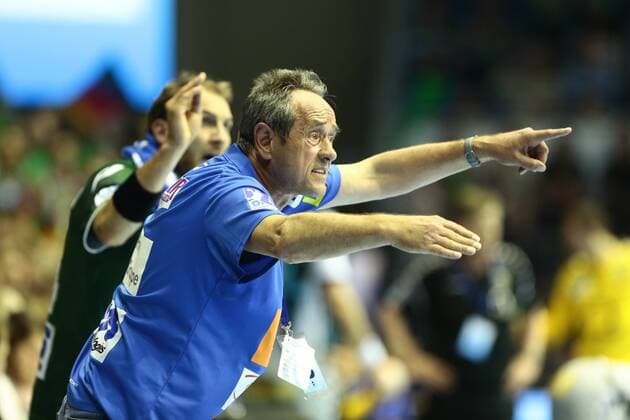 Fresh On Göppingen vs Füchse Berlin Dr Rolf Brack Göppingen Coach gives instructions gesticulates with the arms gesticulate gives instructions Fresh On Göppingen vs. Füchse Berlin Ottostadt Magdeburg EHF Cup Finals 2018 Season 2017 2018 19 05 2018 Magdeburg Copyright: xEibner-Pressefotox EP_taeger