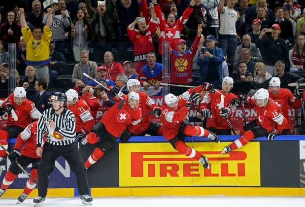 Bilder des Tages - SPORT COPENHAGEN, DENMARK - MAY 19, 2018: Swiss players celebrate winning their 2018 IIHF World Championship WM Weltmeisterschaft semi-final match against Canada with a 2-3 score at Royal Arena in Copenhagen. Alexander Demianchuk TASS  TS08033A