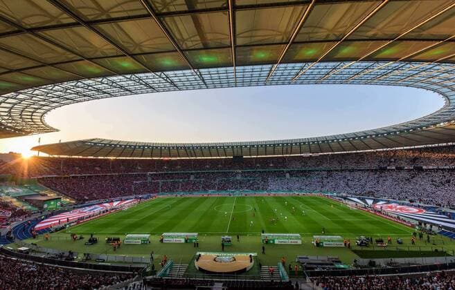 FC Bayern Munich vs SG Eintracht Frankfurt DFB Cup Final 19 05 2018 Overview of the Olympic Stadium with ERGO Insurance and Targo Bank Advertising at the DFB Cup Final between FC Bayern München and SG Eintracht Frankfurt at 19 05 2018 Berlin BER Germany Olympic Stadium