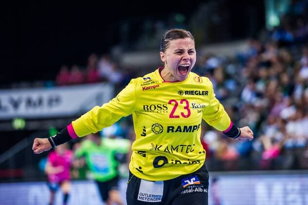 SG BBM Bietigheim TuS Metzingen Jasmina JANKOVIC 23 TuS Metzingen playing OLYMP FINAL4 SG BBM Bietigheim TuS Metzingen Stuttgart 19 05 18 Handball OLYMP Final4 Stuttgart Baden Wuerttemberg Germany Porsche Arena