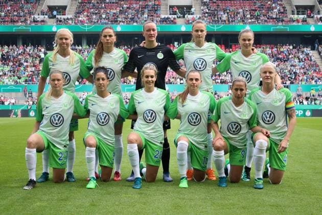 Teamfoto VfL Wolfsburg Women in the DfB Cup final 2018 top from left to right Pernille Harder Sara Bjoerk Gunnarsdottir Almuth Schult Caroline Hansen Ewa Pajor from left to right Lara Dickenmann Claudia Teresa Pires Neto Lena Goessling Noelle Maritz Anna Blaesse Nilla Fischer Soccer DFB Pokal Women Final VfL Wolfsburg vs FC Bayern Muenchen Koeln 19 05 2018 Soccer DFB Pokal Women Final VfL Wolfsburg vs Bayern Munich Muenchen Koeln Copyright: xMarkxBohla xEibner-Pressefotox EP_bohla