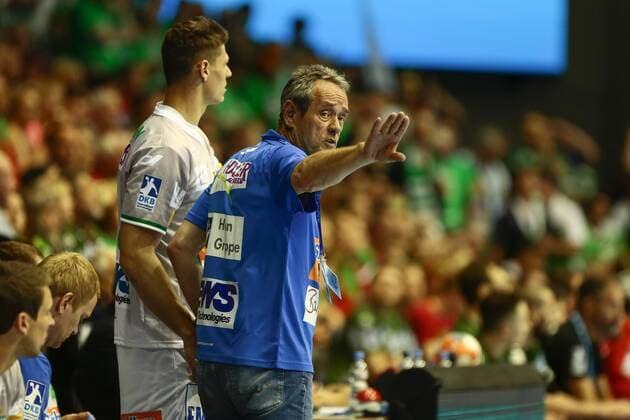 SC Magdeburg vs Frisch Auf Göppingen Dr Rolf Brack Göppingen Coach gives instructions gesticulates with the arms gesticulate gives instructions SC Magdeburg vs Frisch Auf Göppingen Handball Ottostadt Magdeburg EHF Cup Finals 2018 Season 2017 2018 20 05 2018 Magdeburg Copyright: xEibner-Pressefotox EP_taeger