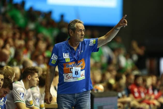 SC Magdeburg vs Frisch Auf Göppingen Dr Rolf Brack Göppingen Coach gives instructions gesticulates with the arms gesticulate gives instructions SC Magdeburg vs Frisch Auf Göppingen Handball Ottostadt Magdeburg EHF Cup Finals 2018 Season 2017 2018 20 05 2018 Magdeburg Copyright: xEibner-Pressefotox EP_taeger