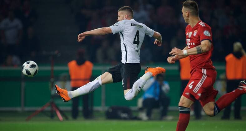Soccer Berlin Olympic Stadium 19 05 2018 DFB Cup Final FC Bayern Muenchen geg Eintracht Frankfurt 1 3 1 2 TOR TORSCHUSS Scorer Ante REBIC 4 Eintracht Frankfurt geg Niklas SUELE SÜLE 4 FCB