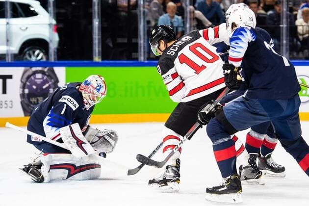 180520 Canada Brayden Schenn with position in front of United States defender Keith Kinkaid during the Bronze match in the ice hockey World Cup between USA and Canada on May 20, 2018 in Copenhagen  Copyright: PETTERxARVIDSON BB180520PA031