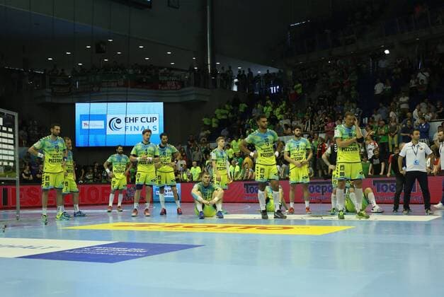 20 05 2018 xcsx Handball EHF Cup Final 4 Handball EHF Cup Final 4 Final Saint Raphael Var Handball Foxes Berlin emspor v Saint Raphael disappointed disappointed looking disappointed Magdeburg