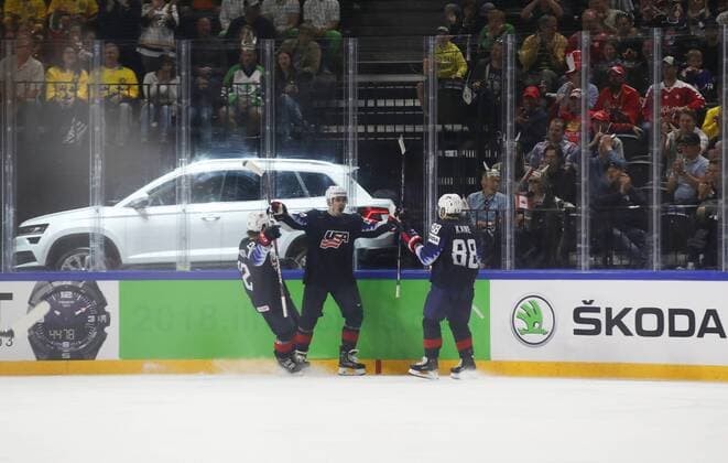 Ice hockey Eishockey - IIHF WC, USA vs CAN COPENHAGEN,DENMARK,20.MAY.18 - ICE HOCKEY - IIHF World Championships, match for third place, USA vs Canada. Image shows the rejoicing of Alex Debrincat, Chris Kreider and Patrick Kane (USA). GEPAxpictures xAndreasxPranter