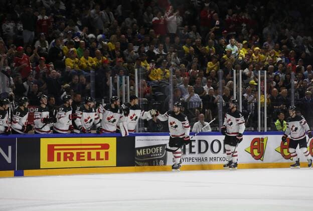 Ice hockey Eishockey - IIHF WC, USA vs CAN COPENHAGEN,DENMARK,20.MAY.18 - ICE HOCKEY - IIHF World Championships, match for third place, USA vs Canada. Image shows the rejoicing of team CAN. GEPAxpictures xAndreasxPranter