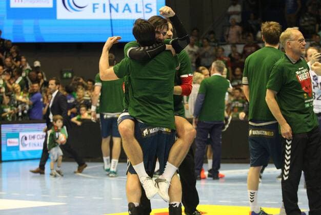 20 05 2018 xcsx Handball EHF Cup Final 4 Handball EHF Cup Final 4 Final Saint Raphael Var Handball foxes Berlin emspor v l Fabian Wiede Füchse Berlin and Hans Lindberg Füchse Berlin cheer together Füchse Berlin celebrate their Victory Cup Trophy Magdeburg