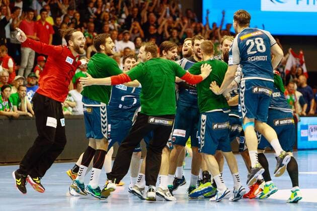 Saint Raphael Var vs Füchse Berlin Berlin Cheering victory Victory after the finals Final Saint Raphael Var vs Füchse Berlin Ottostadt Magdeburg EHF Cup Finals 2018 Season 2017 2018 20 05 2018 Magdeburg Copyright: xEibner-Pressefotox EP_taeger