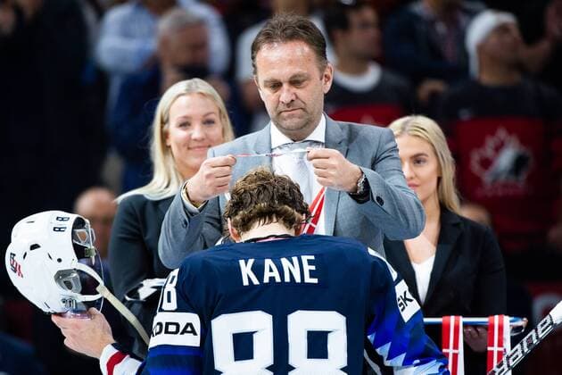 180520 United States Patrick Kane receives his medal after the bronze match in the ice hockey World Cup between USA and Canada on May 20, 2018 in Copenhagen  Copyright: LUDVIGxTHUNMAN BB180520LT053
