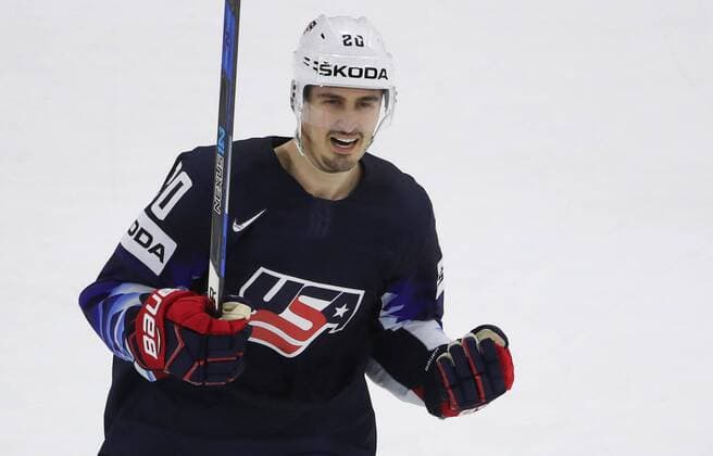 Eishockey WM, USA- Kanada Ice hockey Eishockey - IIHF WC, USA vs CAN COPENHAGEN,DENMARK,20.MAY.18 - ICE HOCKEY - IIHF World Championships, match for third place, USA vs Canada. Image shows the rejoicing of Chris Kreider (USA). GEPAxpictures xAndreasxPranter