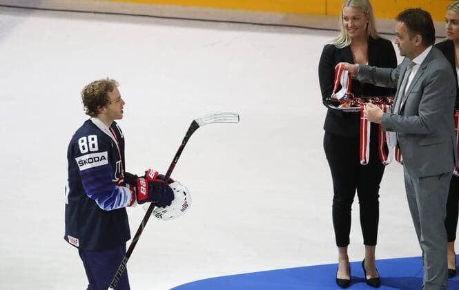 Ice hockey Eishockey - IIHF WC, USA vs CAN COPENHAGEN,DENMARK,20.MAY.18 - ICE HOCKEY - IIHF World Championships, match for third place, USA vs Canada. Image shows Patrick Kane (USA). Keywords: medal. Keywords: medal. GEPAxpictures xAndreasxPranter