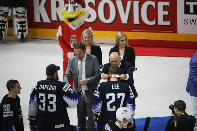 Eishockey WM, USA- Kanada Ice hockey Eishockey - IIHF WC, USA vs CAN COPENHAGEN,DENMARK,20.MAY.18 - ICE HOCKEY - IIHF World Championships, match for third place, USA vs Canada. Image shows Chris Kreider, Scott Darling and Anders Lee (USA). Keywords: medal. GEPAxpictures xAndreasxPranter