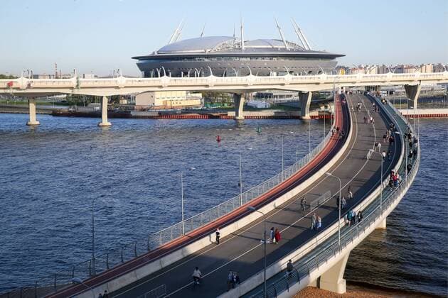 ST PETERSBURG, RUSSIA â€“ MAY 201, 2018: Yaktenny Bridge leading to Saint Petersburg Stadium, a venue for 2018 FIFA World Cup WM Weltmeisterschaft Fussball matches. Peter Kovalev TASS  TS080544