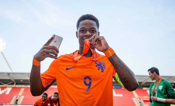 Daishawn Redan (Chelsea) of Holland U17 U 17 celebrates winning the U17 2018 Championship during the UEFA Under-17 Championship FINAL match between Italy and Netherlands at the New York Stadium, Rotherham, England on 20 May 2018. Copyright: xAndyxRowlandx PMI-2044-0002