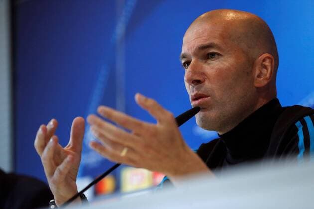 Real Madrid s head coach, French Zinedine Zidane, attends a press conference PK Pressekonferenz on the occasion of the Open Media Day ahead of the UEFA Champions League final, in Madrid, Spain, 22 May 2018. UEFA Champions League final between Real Madrid and Liverpool will be held at the NSC Olimpiyskiy Stadium in Kiev on 26 May 2018. Real Madrid Open Media Day !ACHTUNG: NUR REDAKTIONELLE NUTZUNG!  Copyright: xJuanxCarlosxHidalgox GRAF2683 20180522-636625841772604229