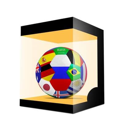 WM 2018, Grafik mit Landesfarben-Fußball der Teilnehmer Soccer balls with team flag from International in transparent box on white background BOMBAERTxPatrick  xBELGAIMAGE-136195004x