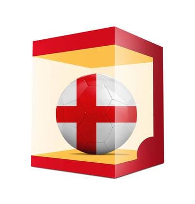 WM 2018, Grafik mit Landesfarben-Fußball der Teilnehmer Soccer balls with team flag from England in transparent box on white background BOMBAERTxPatrick  xBELGAIMAGE-136195026x