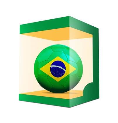WM 2018, Grafik mit Landesfarben-Fußball der Teilnehmer Soccer balls with team flag from Brazil in transparent box on white background BOMBAERTxPatrick  xBELGAIMAGE-136195040x