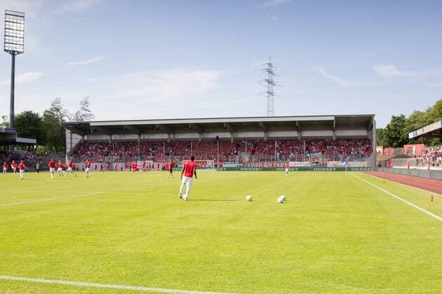 Fußball Niederrheinpokal Final SC Rot Weiss Oberhausen Rot Weiss Essen on 21 05 2018 in Niederrheinstadion in Oberhausen The new standing-room grandstand of Rot Weiss Oberhausen