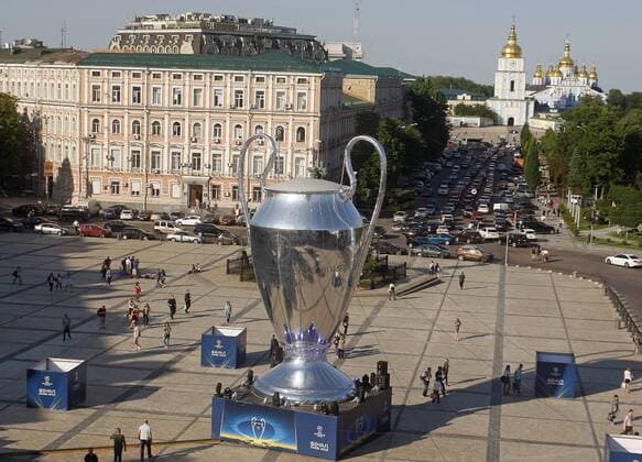 May 23, 2018 - Kiev, Ukraine - A giant replica of the UEFA Champions League trophy is seen near St. Sophia Cathedral in center of Kiev, Ukraine, on 23 May 2018. Real Madrid will face Liverpool FC in the UEFA Champions League final at the NSC Olimpiyskiy stadium in Kiev on 26 May 2018. UKRAINE UEFA CHAMPIONS LEAGUE FINAL 2018 - ZUMAg194 20180523_zap_g194_008 Copyright: xSergxGlovnyx