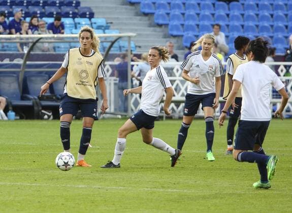 May 23, 2018 - Kiev, Ukraine - FC Olympique Lyonnais players are seen during their rehersal for UEFA Women s Champions League Final at Valeriy Lobanovskyi Stadium in Kyiv, Ukraine, May 23, 2018 FC Olympique Lyonnais rehearsal  - ZUMAn230 20180523_zaa_n230_1086 Copyright: xSergiixKharchenkox
