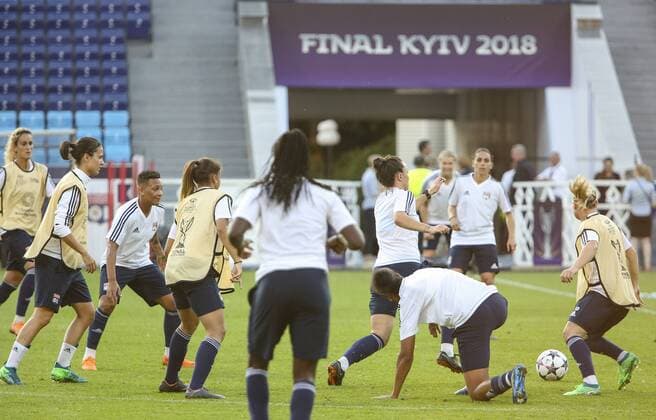 May 23, 2018 - Kiev, Ukraine - FC Olympique Lyonnais players are seen during their rehersal for UEFA Women s Champions League Final at Valeriy Lobanovskyi Stadium in Kyiv, Ukraine, May 23, 2018 FC Olympique Lyonnais rehearsal  - ZUMAn230 20180523_zaa_n230_1083 Copyright: xSergiixKharchenkox