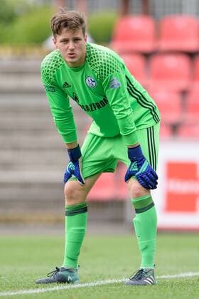 Bayer 04 Leverkusen vs FC Schalke 04 Championship match U17 Bundesliga West 24 05 2018 Goalkeeper Yannic Lenze Schalke 04 in the U17 championship of Bayer Leverkusen and FC Schalke 04 on 24 05 2018 Leverkusen NRW Germany Ulrich Haberland stadium