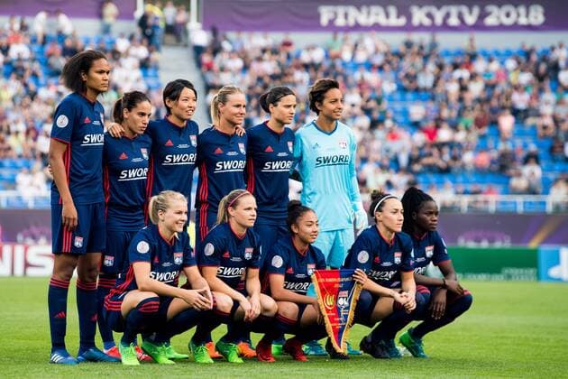 180524 Players of Lyon pose for a team photo ahead of the UEFA Womens Champions League final between VfL Wolfsburg and Olympique Lyonnais on May 24 2018 in Kyiv Photo Vegard Wivestad Grott BILDBYRAN Code VG 170174  Copyright: VEGARDxWIVESTADxGRoTT BB180524BB014