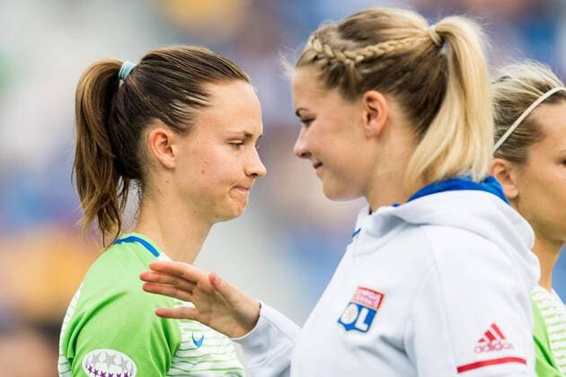 180524 Caroline Graham Hansen or Wolfsburg and Ada Hegerberg of Lyon ahead of the UEFA Womens Champions League final between VfL Wolfsburg and Olympique Lyonnais on May 24, 2018 in Kyiv Photo Vegard Wivestad Cave BILDBYRAN Code VG 170174  Copyright: VEGARDxWIVESTADxGRoTT BB180524BB016