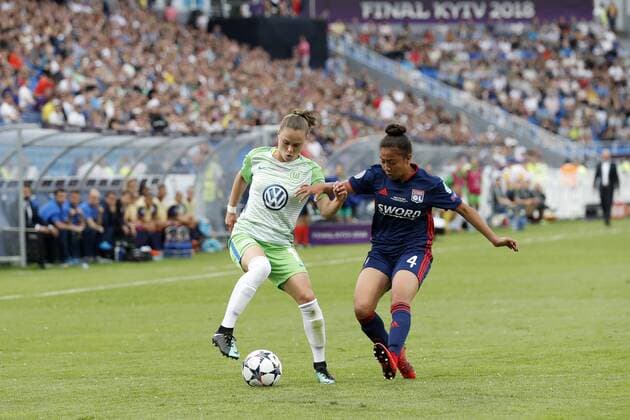 (L-R) Ewa Pajor of VfL Wolfsburg, Selma Bacha of Olympique Lyonnais during the UEFA Women s Champions League final match between VfL Wolfsburg women and Olympique Lyonnais women on May 24, 2018 at Valeriy Lobanovskiy Dynamo Stadium in Kyiv, Ukraine UEFA Women s Champions League 2017 2018 xVIxVIxImagesx xMauricexvanxSteenxIVx 11022908