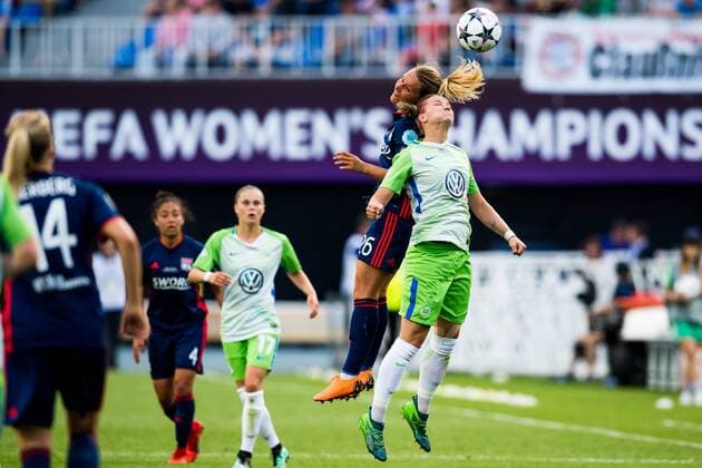 180524 Amandine Henry of Lyon and Alexandra Popp of Wolfsburg during the UEFA Womens Champions League final between VfL Wolfsburg and Olympique Lyonnais on May 24, 2018 in Kyiv Photo Vegard Wivestad Cave BILDBYRAN Code VG 170174  Copyright: VEGARDxWIVESTADxGRoTT BB180524BB045