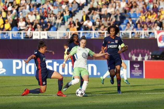 (L-R) Selma Bacha of Olympique Lyonnais, Ewa Pajor of VfL Wolfsburg, Wendie Renard of Olympique Lyonnais during the UEFA Women s Champions League final match between VfL Wolfsburg women and Olympique Lyonnais women on May 24, 2018 at Valeriy Lobanovskiy Dynamo Stadium in Kyiv, Ukraine UEFA Women s Champions League 2017 2018 xVIxVIxImagesx xMauricexvanxSteenxIVx 11023140