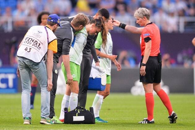 07 SARA BJORK GUNNARSDOTTIR (WOL) - BLESSURE FOOTBALL FEMININ : Wolfsburg vs Lyon - Ligue des Champions - Finale - 24 05 2018 AnthonyBIBARD FEP Panoramic 