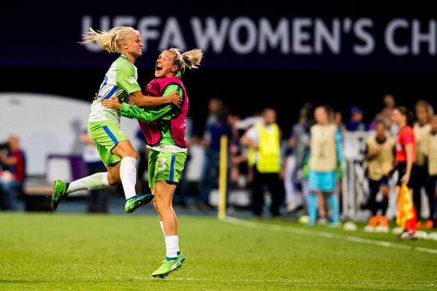 180524 Pernille Harder of Wolfsburg celebrates with Zsanett Jakabfi or Wolfsburg after scoring 1 0 during the UEFA Womens Champions League final between Wolfsburg and Olympique Lyonnais on May 24 2018 in Kyiv Photo Vegard Wivestad Grott BILDBYRAN Code VG 170174  Copyright: VEGARDxWIVESTADxGRoTT BB180524BB063