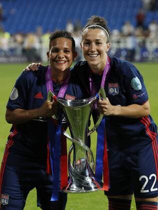 (L-R) Shanice van de Sanden of Olympique Lyonnais, Lucy Bronze of Olympique Lyonnais with UEFA Womens Champions League trophy during the UEFA Women s Champions League final match between VfL Wolfsburg women and Olympique Lyonnais women on May 24, 2018 at Valeriy Lobanovskiy Dynamo Stadium in Kyiv, Ukraine UEFA Women s Champions League 2017 2018 xVIxVIxImagesx xMauricexvanxSteenxIVx 11025008