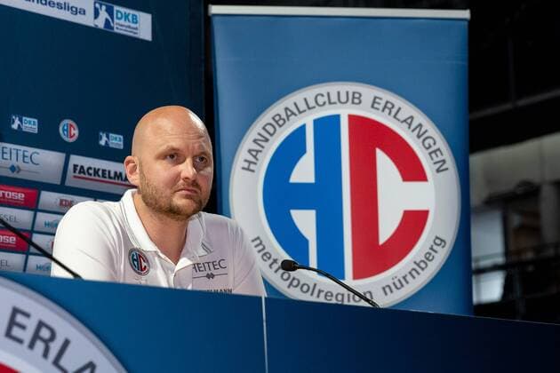 25 05 2018 Handball 1 Bundesliga Season 2017 2018 HC Erlangen HCE Press Conference Press Conference Media Date Presentation New Entry Petter Overby ThHa Adalsteinn Eyjolfsson Coach HC Erlangen HCE