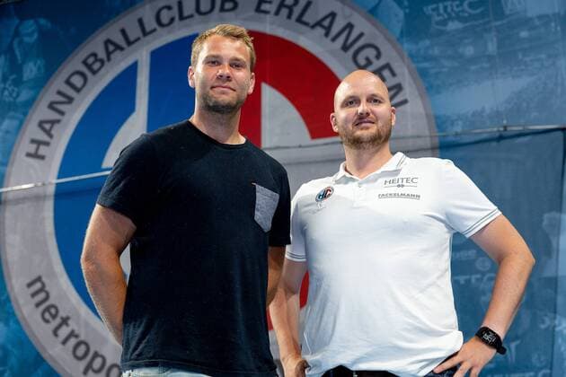 25 05 2018 Handball 1 Bundesliga Season 2017 2018 HC Erlangen HCE Press Conference Press Conference Media Date Presentation New Entry Petter Overby ThHa Petter Overby 9 HC Erlangen HCE with Adalsteinn Eyjolfsson Coach HC Erlangen HCE ahead of HC Erlangen Logo