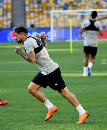 Liverpool British striker Danny Ings attends a team training session at the NSC Olimpiyskiy stadium in Kiev, Ukraine, 25 May 2018. Liverpool FC will face Real Madrid in the Champions League final at the NSC Olimpiyskiy stadium in Kiev on 26 May 2018. Liverpool training session !ACHTUNG: NUR REDAKTIONELLE NUTZUNG!  Copyright: xMykolaxTysx GRAF5698 20180525-636628673362732612
