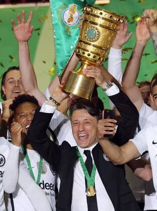 DFB Cup final 2018 FC Bayern Munich Eintracht Frankfurt Eintracht Frankfurt German cup winner 2018 in the middle Coach Niko Kovac Berlin Berlin Germany Olympic Stadium