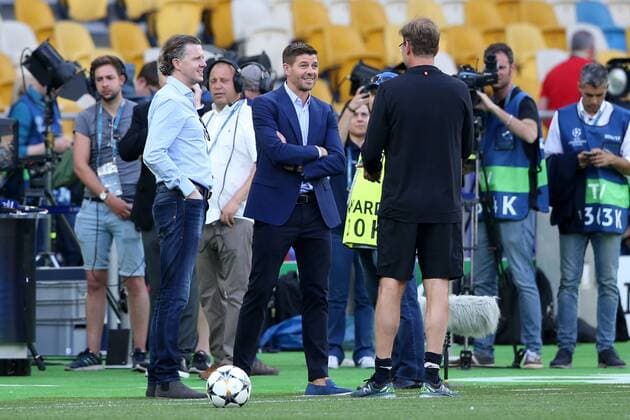 Liverpool Training Liverpool Manager Jurgen Klopp, Steve Gerrard and Steve McManaman during the Liverpool training session at the Olympic Stadium, Kiev Content Not Available For UK Newspapers Copyright: xPaulxChestertonx FIL-11834-0052