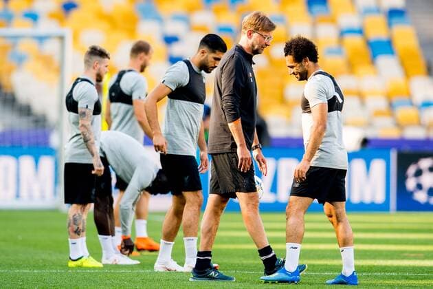 180525 Jürgen Klopp head coach of Liverpool and Mohamed Salah during a training session on May 25, 2018 in Kyiv Photo Vegard Wivestad GREEN PICTURE BODY N Code VG 170176  Copyright: VEGARDxWIVESTADxGR¯TT BB180525BB041
