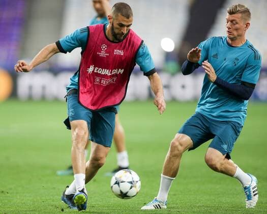 SOCCER - UEFA CL final, Liverpool vs Real, preview KIEV,UKRAINE,25.MAY.18 - SOCCER - UEFA Champions League, final, Liverpool FC vs Real Madrid CF, preview, training of Real. Image shows Karim Benzema (Madrid) and Toni Kroos (Madrid). GEPAxpictures xMaticxKlansek