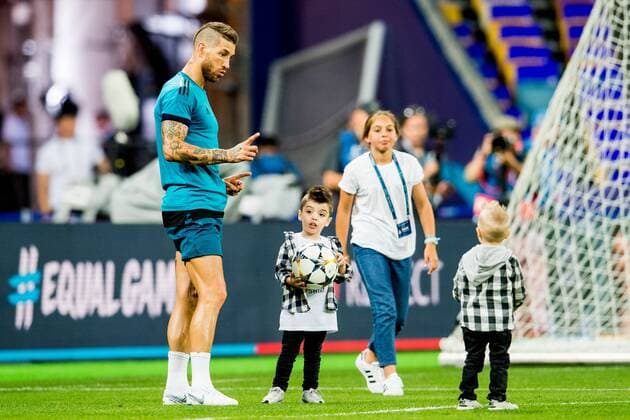 180525 Sergio Ramos or Real Madrid with his sons during a training session on May 25, 2018 in Kyiv Photo Vegard Wivestad GRAD PICTURE BODY N Code VG 170177  Copyright: VEGARDxWIVESTADxGR¯TT BB180525BB319