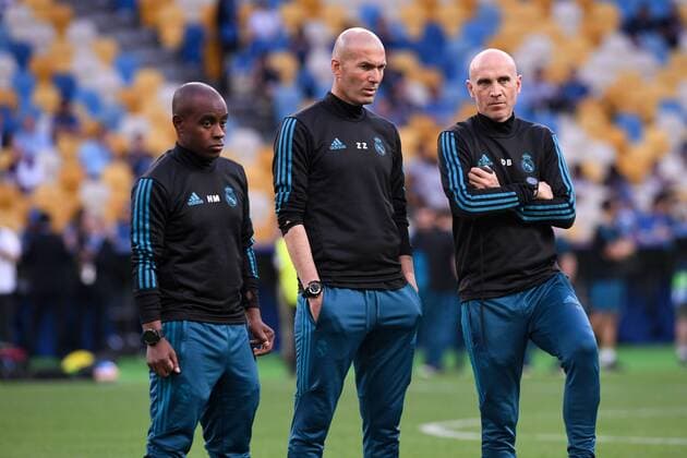 ZINEDINE ZIDANE - Hamidou Msaidie (ENTRAINEUR ADJOINT REAL MADRID) - DAVID BETTONI (ENTRAINEUR ADJOINT REAL MADRID) FOOTBALL : Entrainement Real Madrid - Ligue des Champions - Finale - 25 05 2018 AnthonyBIBARD FEP Panoramic 